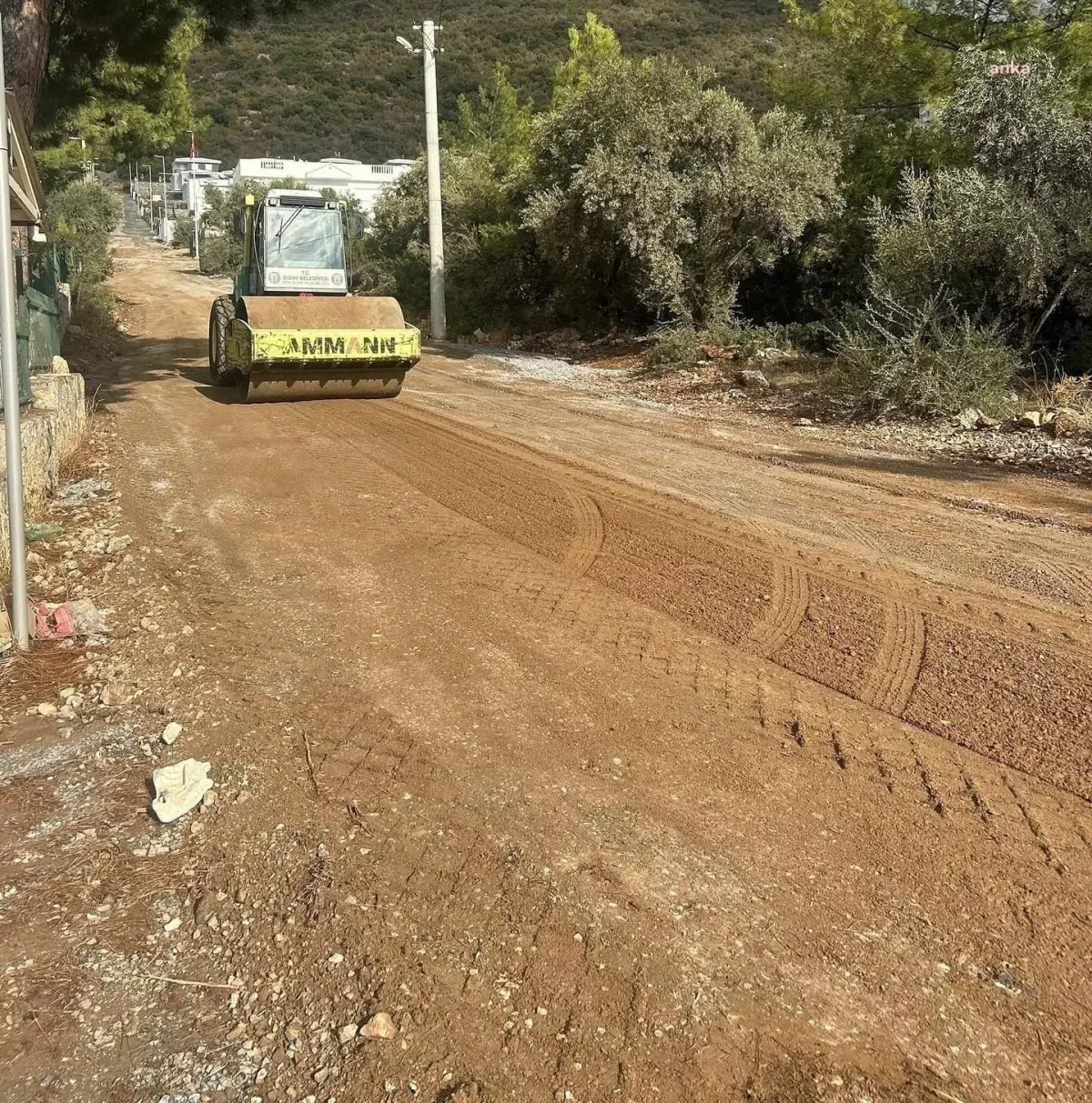 Didim Belediyesi, Sağanak Sonrası Zarar Gören Yolları Onardı